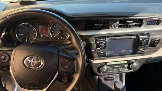 TOYOTA-COROLLA-2017