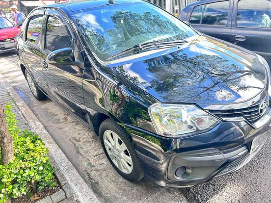 TOYOTA-ETIOS-1.5 X PLUS SEDAN 16V FLEX 4P AUTOMÁTICO TOYOTA-ETIOS-2018