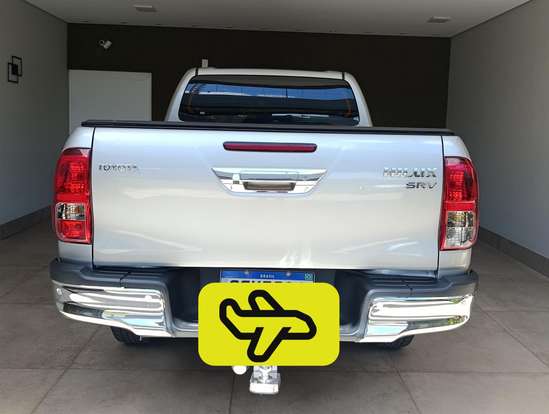 TOYOTA-HILUX-2017