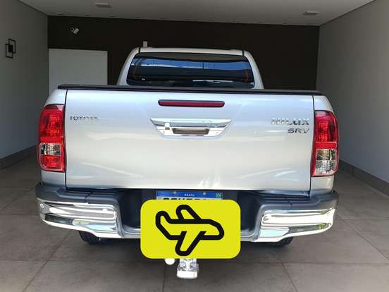 TOYOTA-HILUX-2.7 SRV 4X2 CD 16V FLEX 4P AUTOMÁTICO TOYOTA-HILUX-2017