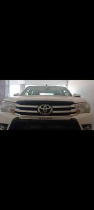 TOYOTA-HILUX-2018