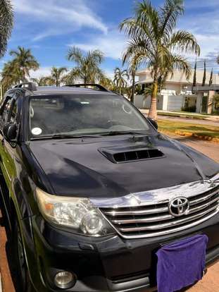 TOYOTA-HILUX SW4-2012
