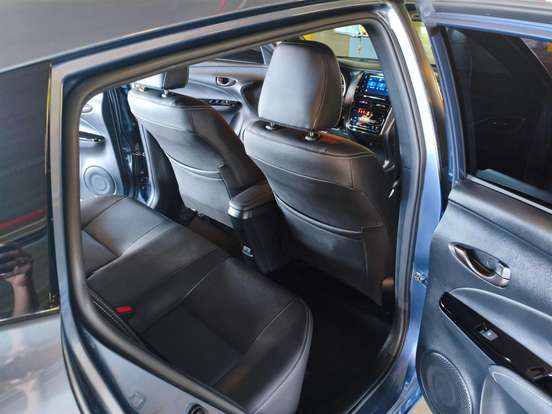 TOYOTA-YARIS-2023