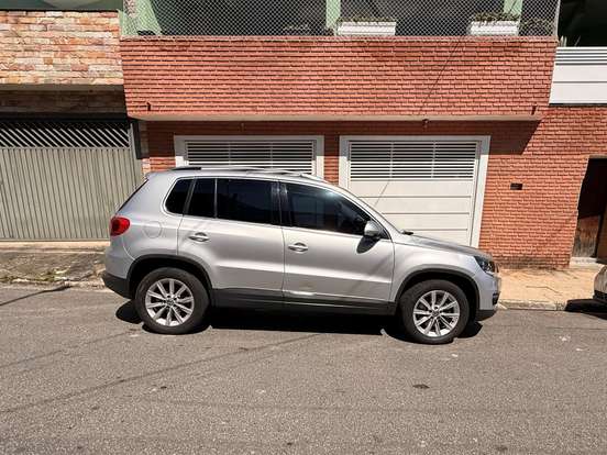 VOLKSWAGEN-TIGUAN-2.0 TSI 16V TURBO GASOLINA 4P TIPTRONIC VOLKSWAGEN-TIGUAN-2014