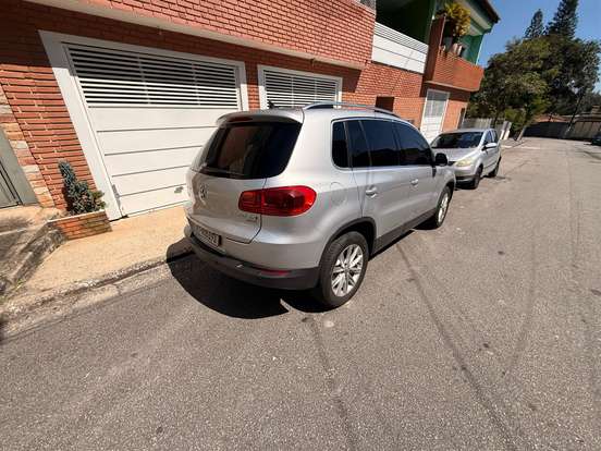 VOLKSWAGEN-TIGUAN-2014