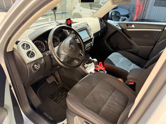 VOLKSWAGEN-TIGUAN-2014