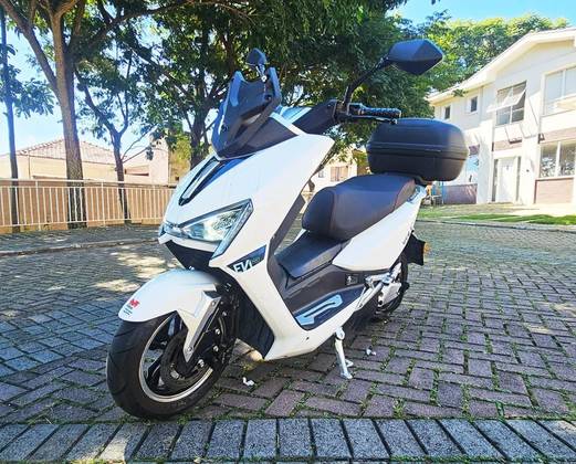 VOLTZ EV1 
