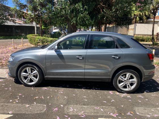AUDI Q3 1.4 TFSI AMBIENTE FLEX 4P S TRONIC