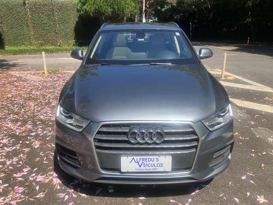 AUDI-Q3-2018