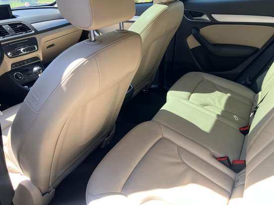 AUDI-Q3-2018