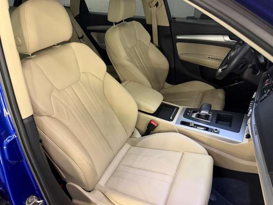 AUDI-Q5-2021