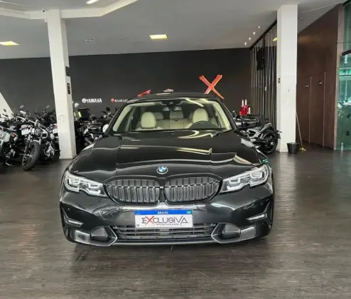 BMW 330i 2.0 16V TURBO GASOLINA M SPORT AUTOMÁTICO