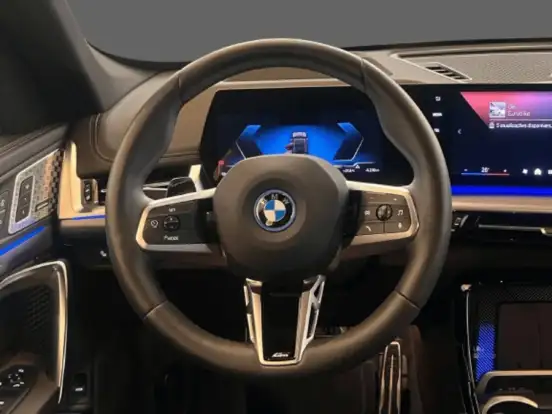 BMW-iX1-2025