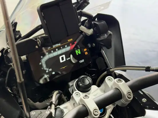 BMW-R 1250 GS TRIPLE BLACK BMW-R 1250 GS TRIPLE BLACK-2021