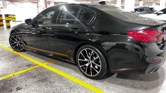 BMW-530i-2018