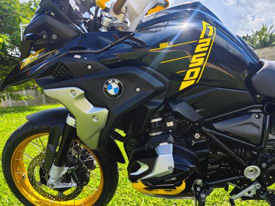 BMW-R 1250 GS PREMIUM 40 ANOS BMW-R 1250 GS PREMIUM 40 ANOS-2021