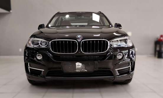 BMW-X5-2017