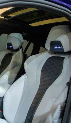 BMW-X6-2022