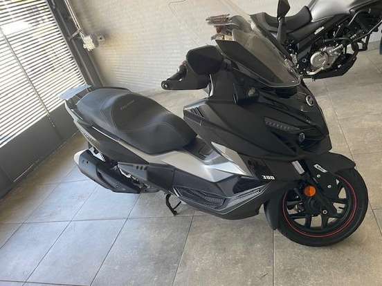 DAFRA-CRUISYM 300 DAFRA-CRUISYM 300-2024