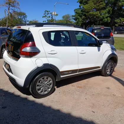 FIAT MOBI 1.0 EVO FLEX TREKKING MANUAL