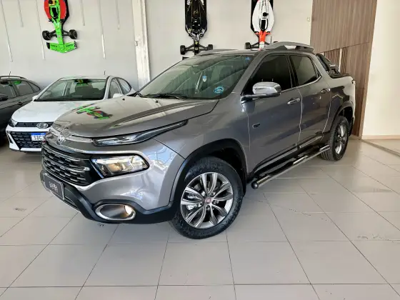 FIAT TORO 2.0 16V TURBO DIESEL RANCH 4WD AT9 FIAT TORO 2.0 16V TURBO DIESEL RANCH 4WD AT9