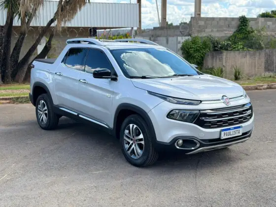 FIAT TORO 2.0 16V TURBO DIESEL VOLCANO 4WD AT9