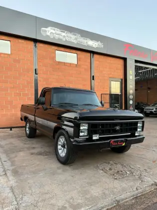 FORD F-1000 3.9 SUPER SÉRIE 4X2 CS 8V TURBO DIESEL 2P MANUAL