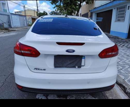 FORD-FOCUS-2017