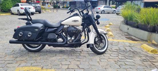 HARLEY-DAVIDSON-ROAD KING CLASSIC-2015