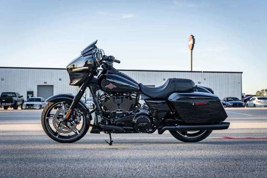 HARLEY-DAVIDSON-STREET GLIDE-2025