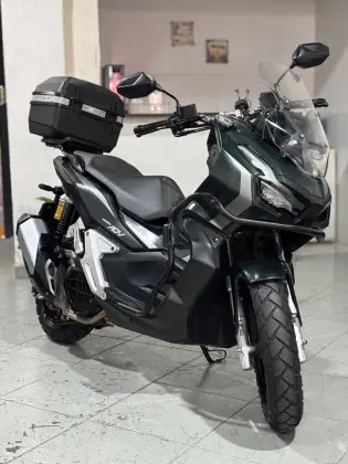 HONDA ADV 