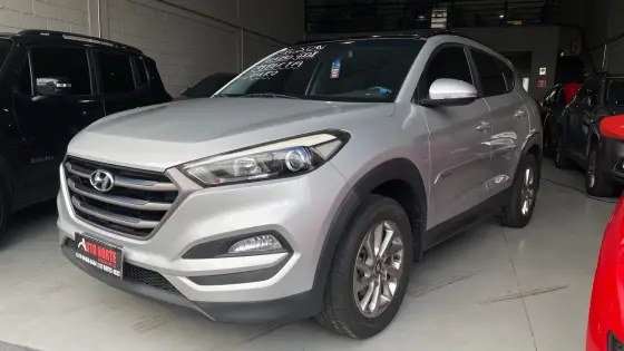 HYUNDAI TUCSON 1.6 16V T-GDI GASOLINA GLS ECOSHIFT HYUNDAI TUCSON 1.6 16V T-GDI GASOLINA GLS ECOSHIFT