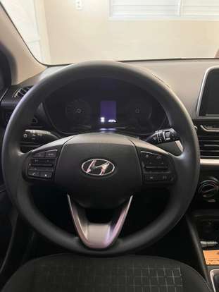HYUNDAI-HB20-2023