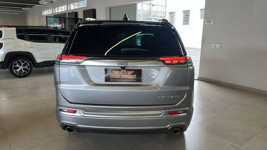 JEEP-COMMANDER-2024