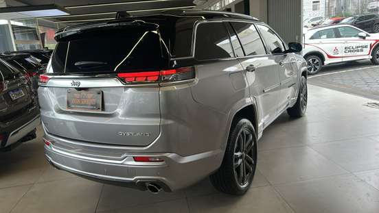 JEEP-COMMANDER-2024