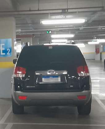 KIA-MOHAVE-2008