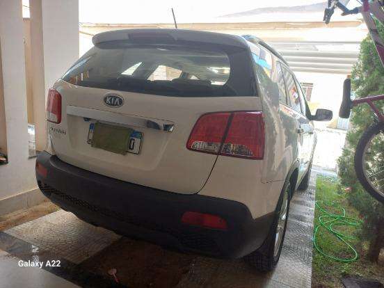 KIA-SORENTO-2.4 16V GASOLINA EX 7L AUTOMÁTICO KIA-SORENTO-2011