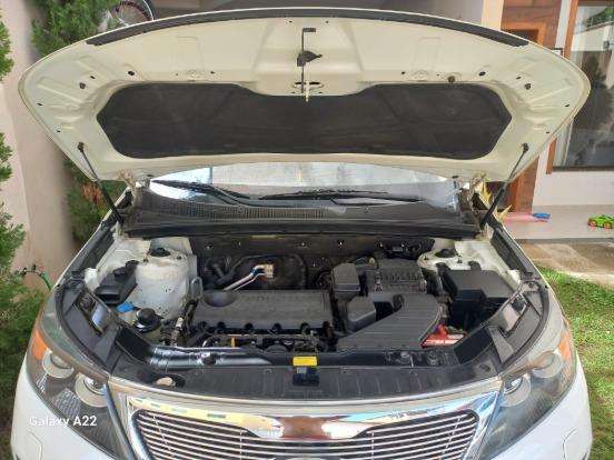KIA-SORENTO-2011