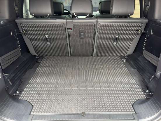 LAND ROVER-DEFENDER-2023