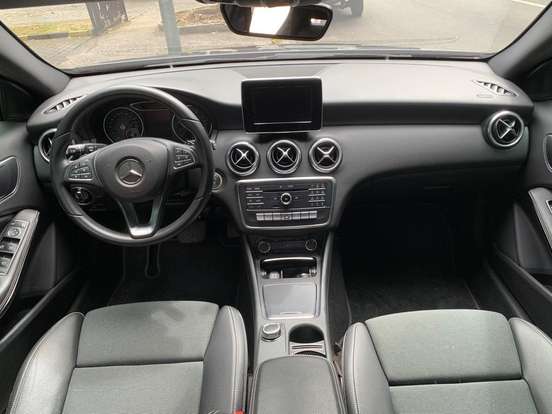 MERCEDES-BENZ-A 200-1.6 TURBO 16V FLEX 4P AUTOMÁTICO MERCEDES-BENZ-A 200-2017