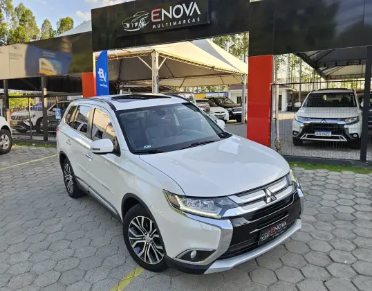MITSUBISHI OUTLANDER 2.2 4X4 16V DIESEL 4P AUTOMÁTICO