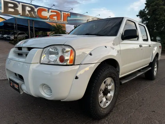 NISSAN FRONTIER 2.8 XE 4X4 CD TURBO ELETRONIC DIESEL 4P MANUAL