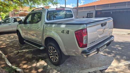 NISSAN-FRONTIER-2021
