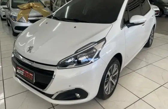 PEUGEOT 208 1.6 GRIFFE 16V FLEX 4P AUTOMÁTICO