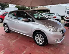 PEUGEOT 208 1.6 GRIFFE 16V FLEX 4P AUTOMÁTICO PEUGEOT 208 1.6 GRIFFE 16V FLEX 4P AUTOMÁTICO
