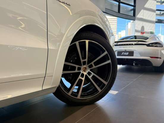 PORSCHE-CAYENNE-3.0 V6 E-HYBRID COUPÉ AWD TIPTRONIC S PORSCHE-CAYENNE-2025