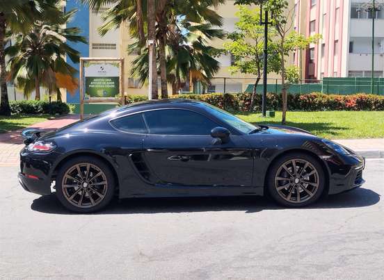 PORSCHE-718-2024