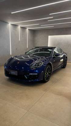 PORSCHE-PANAMERA-2023