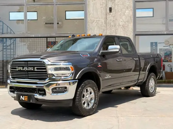 RAM 2500 6.7 I6 TURBO DIESEL LARAMIE CD 4X4 AUTOMÁTICO