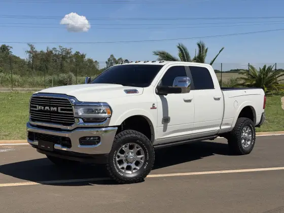 RAM 2500 6.7 I6 TURBO DIESEL LARAMIE RODEO EDITION CD 4X4 AUTOMÁTICO